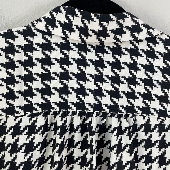 Ann Taylor Womens Medium Houndstooth Camp Shirt Blouse Black White Top - Picture 13 of 13